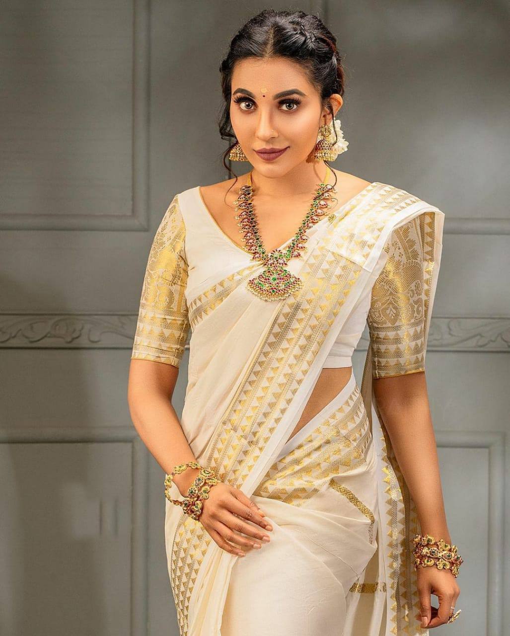 Special White Soft Banarasi Silk Saree