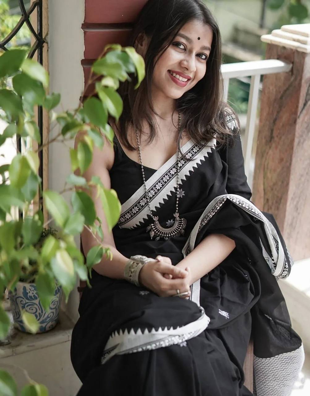Twirling Black Cotton Silk Saree