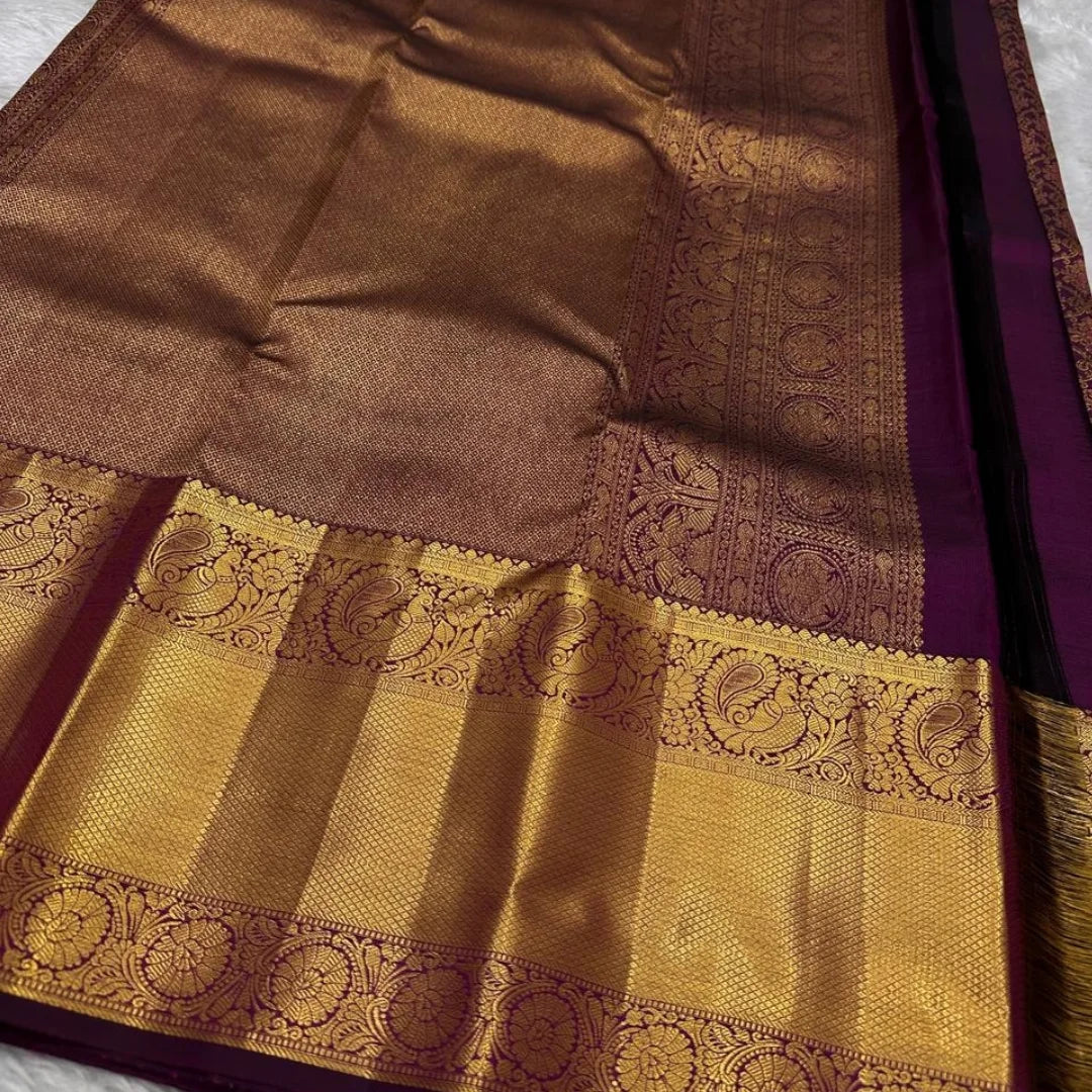 Adoring Purple Soft Banarasi Silk Saree With Admirable Blouse Piece