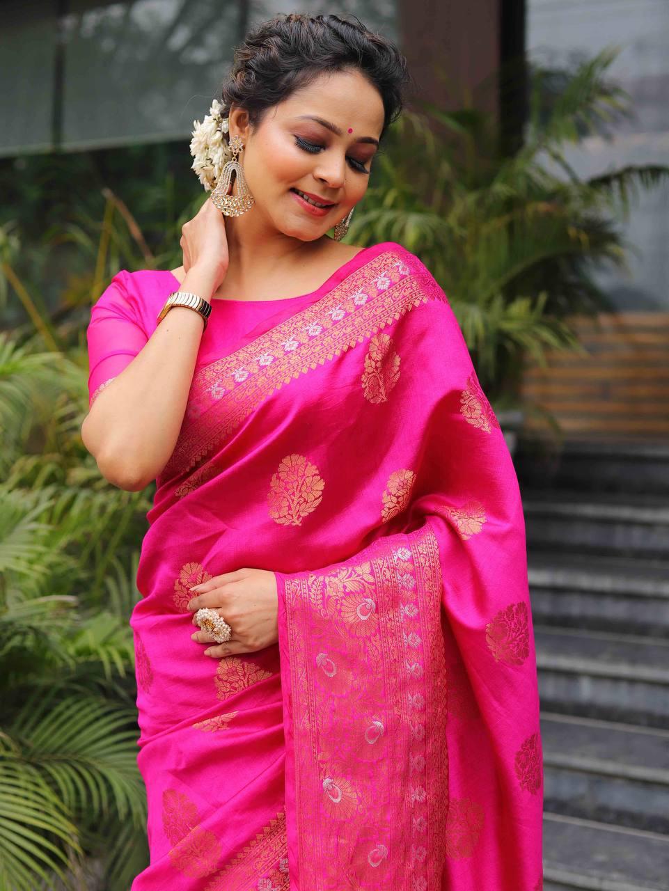 Admirable Dark Pink Soft Silk Saree With Dissemble Blouse Piece