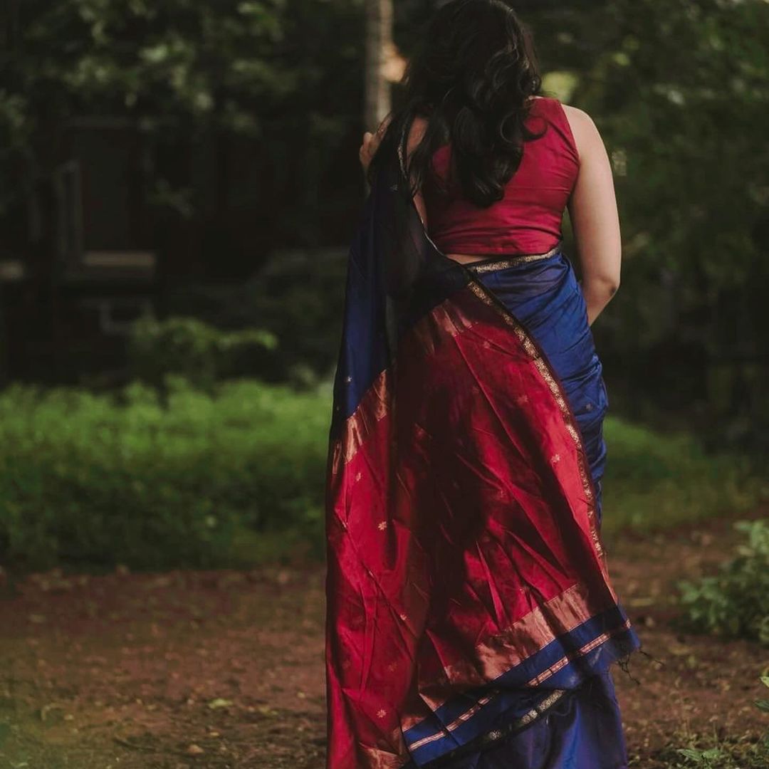 Exquisite Navy Blue Cotton Silk Saree