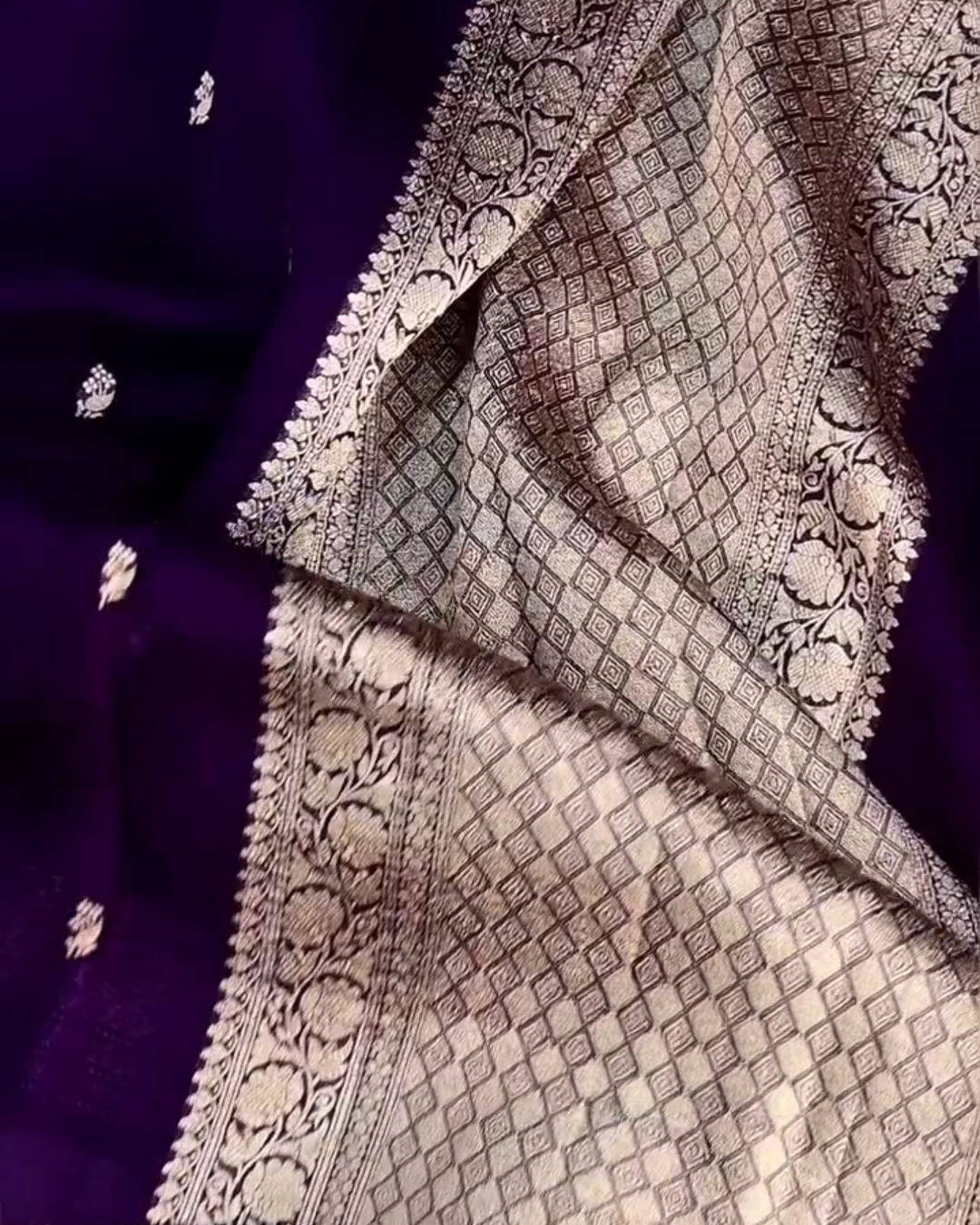 Pranvika - Purple Organza Semi Silk Saree with Silver Zari Pallu & Floral Border