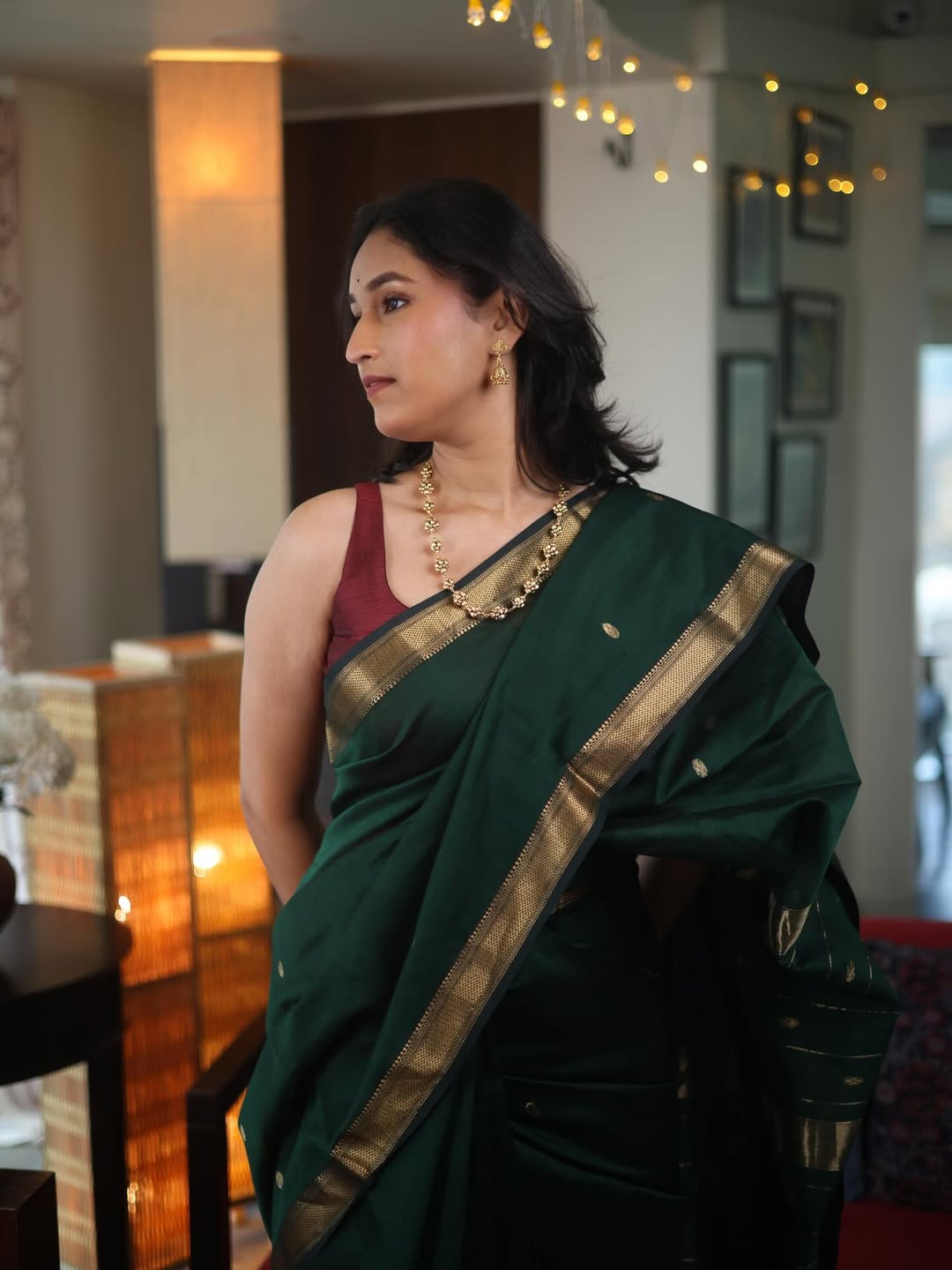 Demure Dark Green Cotton Silk Saree With Flaunt Blouse Piece