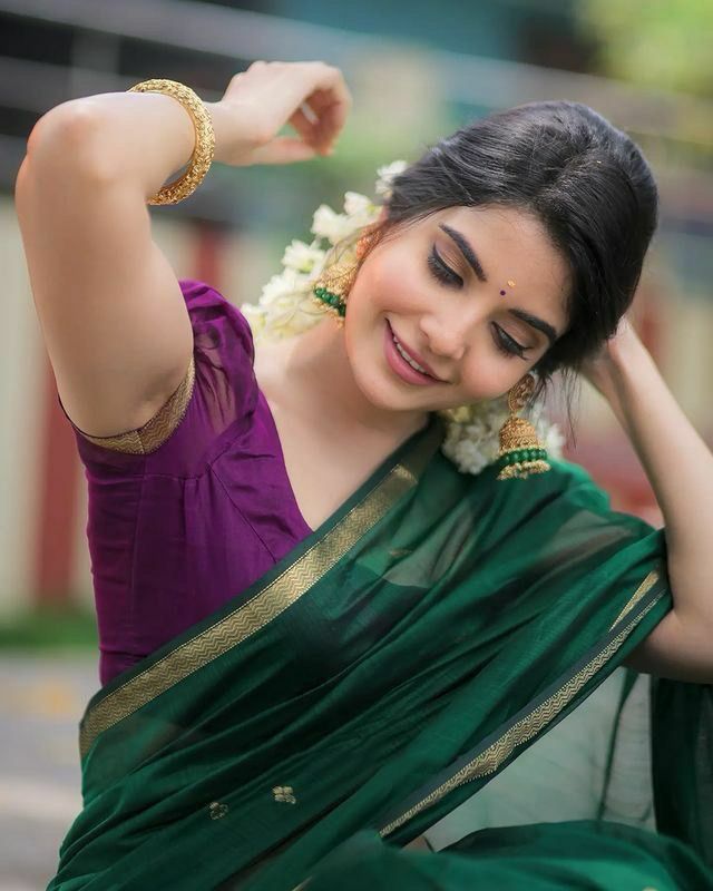 Attractive Green Cotton Silk Saree