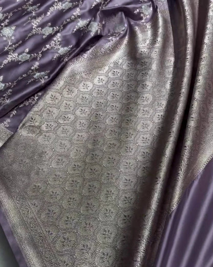 Eshani – Premium Lavender Banarasi Weave Saree