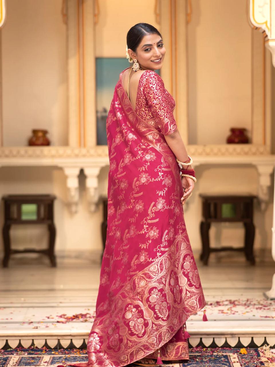 Hema RubyPink Banarasi Silk Saree WIth Fabulouse Blouse Piece
