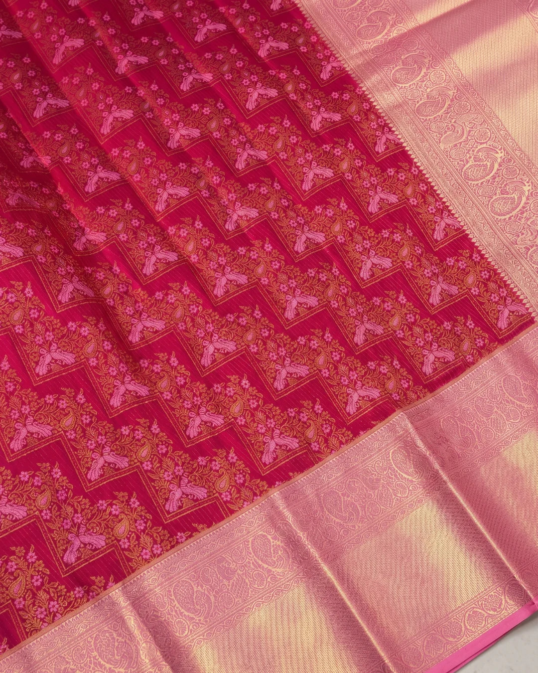 Tanirika - Red Pink Floral Weave