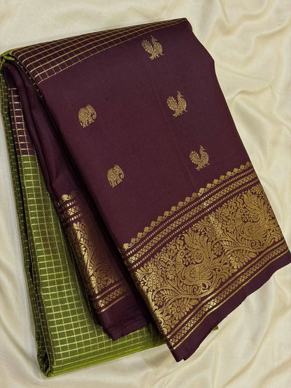 Woebegone Green Soft Silk Saree With Sonorous Blouse Piece