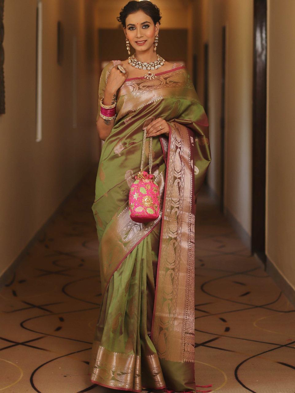 Enthralling Mehndi Soft Banarasi Silk Saree With Deserving Blouse Piece
