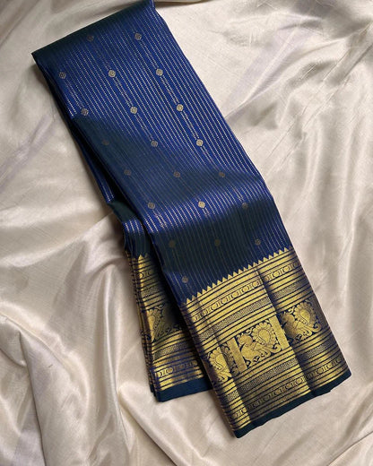 Navy Blue Soft Banarasi Silk Saree With Gratifying Blouse Piece