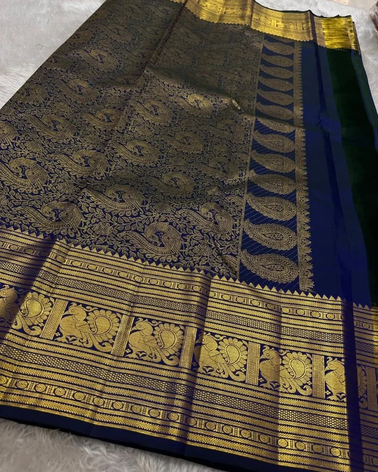 Navy Blue Soft Banarasi Silk Saree With Gratifying Blouse Piece