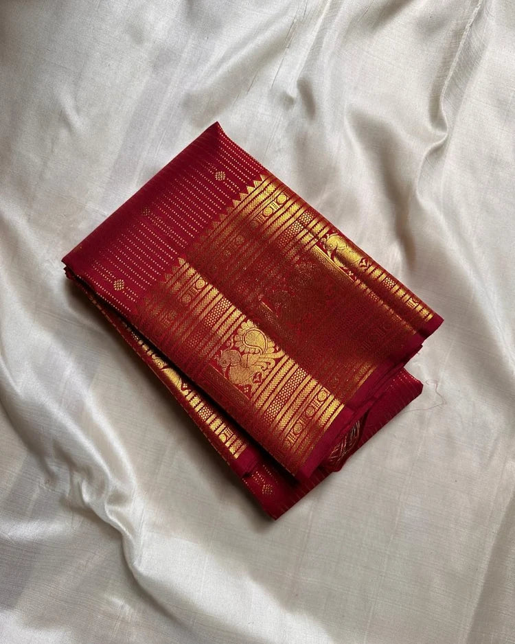 Red Soft Banarasi Silk Saree With Conflate Blouse Piece