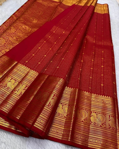 Red Soft Banarasi Silk Saree With Conflate Blouse Piece