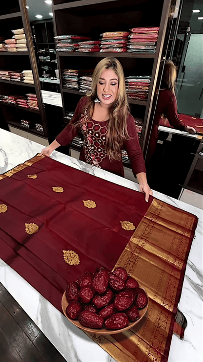 Eclat Maroon Soft Banarasi Silk Saree With Flameboyant Blouse Piece