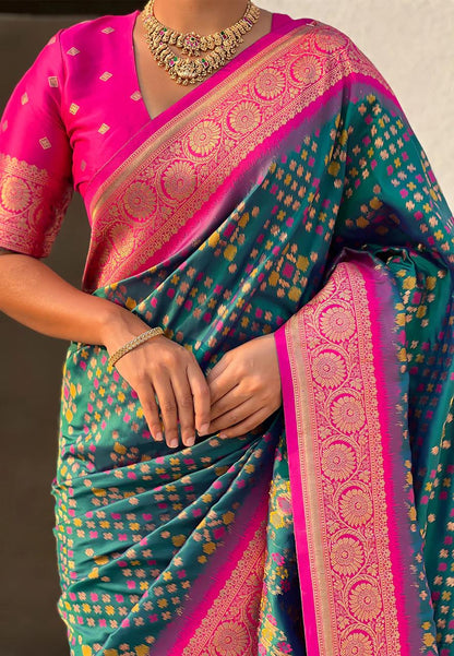 Fantabulous Dark Green Soft Silk Saree With Transcendent Blouse Piece