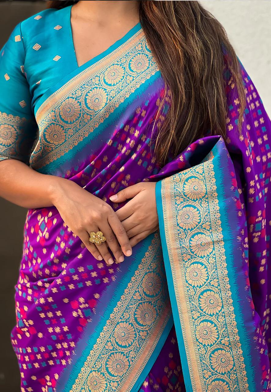 Engrossing Purple Soft Silk Saree With Marvellous Blouse Piece
