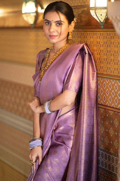 Murmurous Lavender Soft Silk Saree With Lassitude Blouse Piece