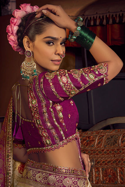 Amiable Beige Pure Viscose Dola Silk Saree With Luxuriant Blouse Piece