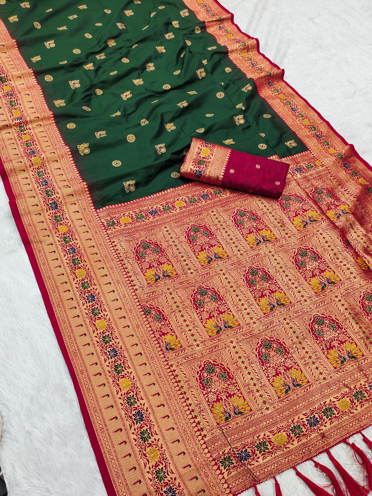 Snappy Dark Green Paithani Silk Saree With Evocative Blouse Piece