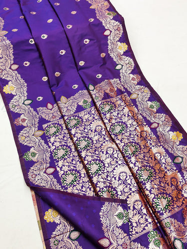 Ebullience Violate Soft Banarasi Silk Saree With Confounding Blouse Piece