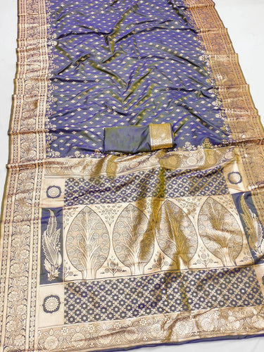 Gratifying Lavender Soft Banarasi Silk Saree With Desuetude Blouse Piece