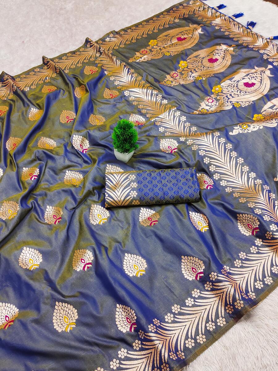 Phenomenal Grey Soft Banarasi Silk Saree With Desuetude Blouse Piece