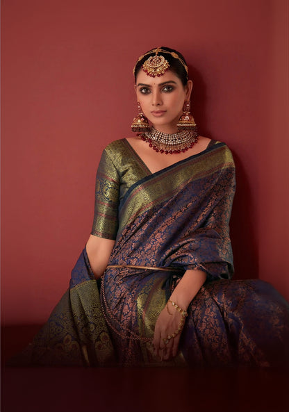 Amazing Navy Blue Kanjivaram Silk Saree With Mesmerising Blouse Piece