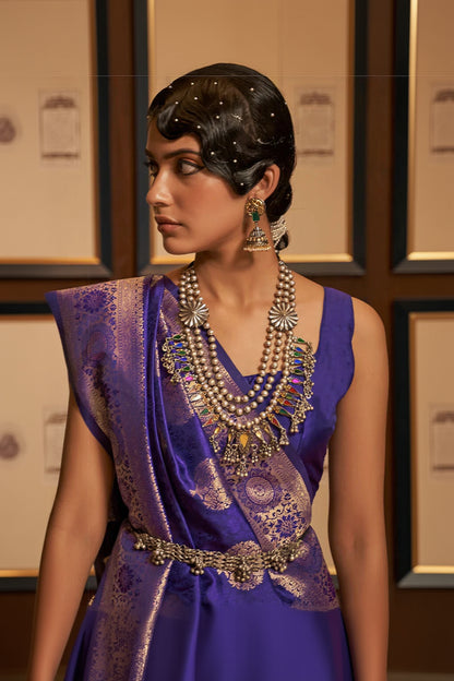 Adorable Royal Blue Kanjivaram Silk Saree With Entrancing Blouse Piece