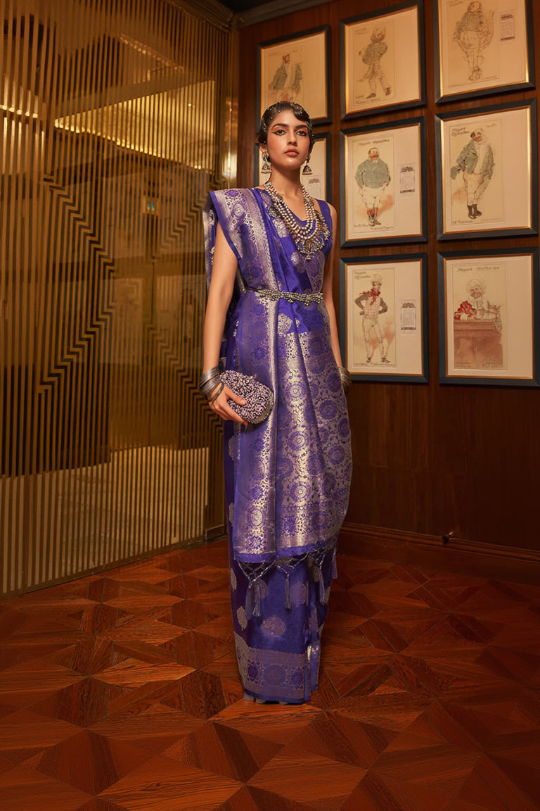 Adorable Royal Blue Kanjivaram Silk Saree With Entrancing Blouse Piece