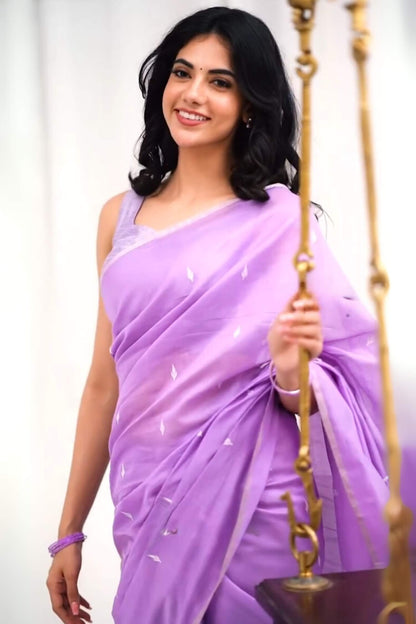 Ephemeral Lavendor Cotton Silk Saree With Artistic Blouse Piece