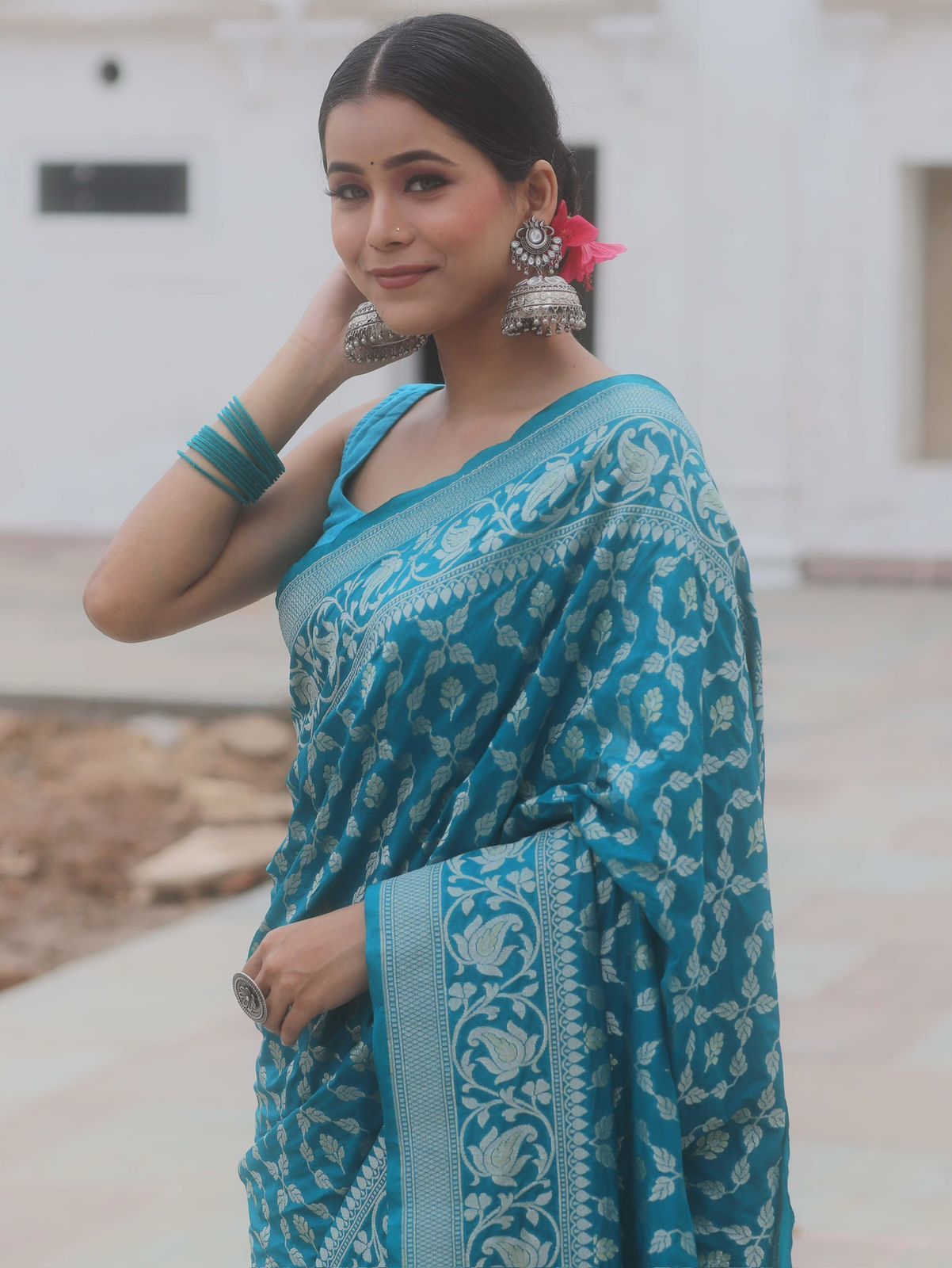 Extraordinary Firozi Soft Silk Saree With Lovely Blouse Piece