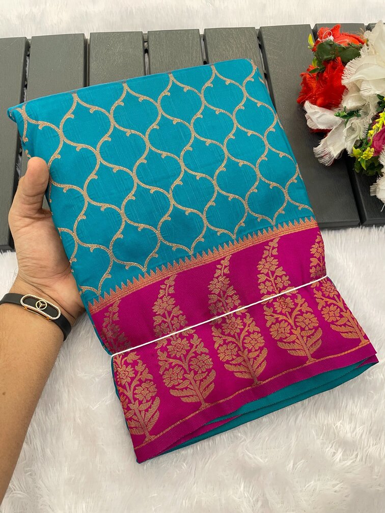 Elision Rama Soft Banarasi Silk Saree With Lagniappe Blouse Piece