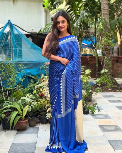 Tantalizing Royal Blue Digital Printed Crape Silk Saree With Beguiling Blouse Piece