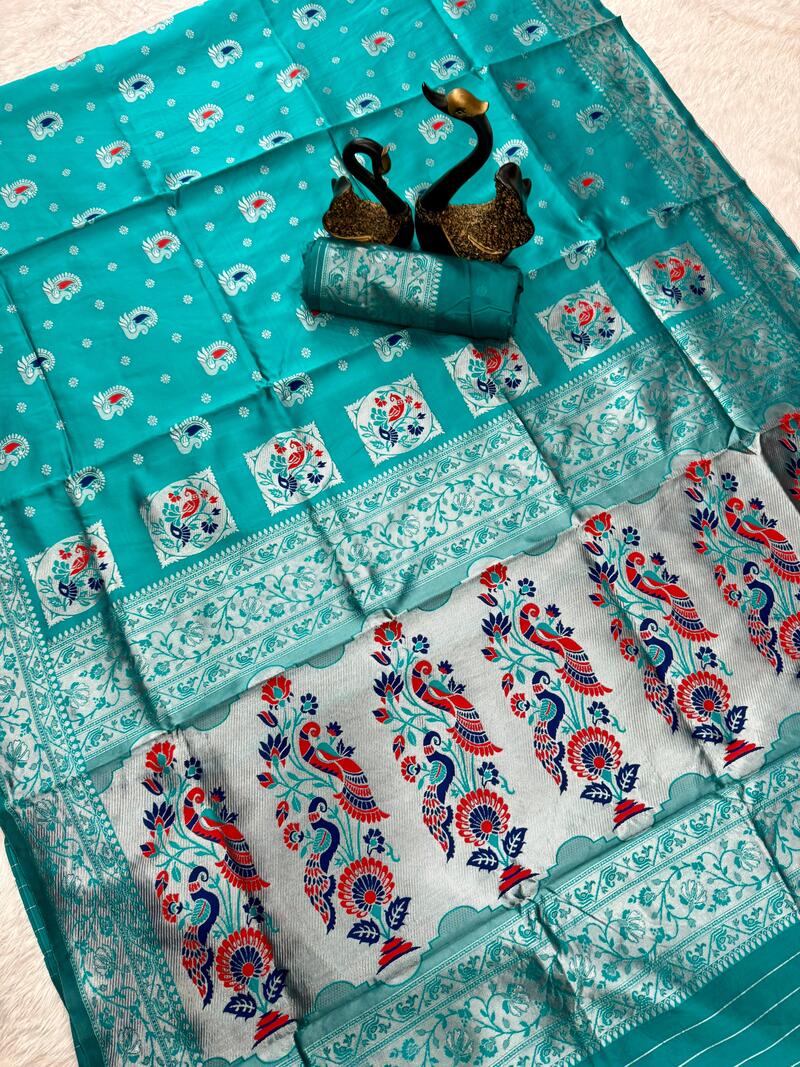 Quixotic Turqiouise Paithani Silk Saree With Majesty Blouse Piece