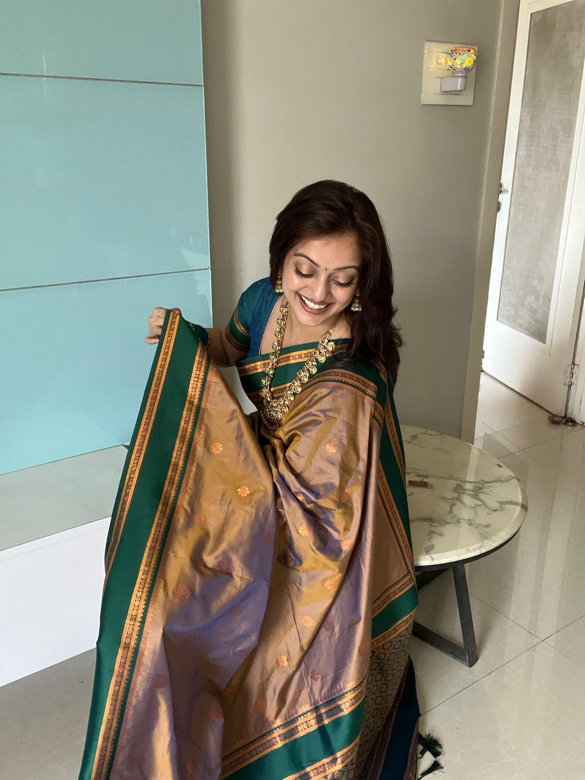 Improbable Peach Soft Banarasi Silk Saree With Deserving Blouse Piece