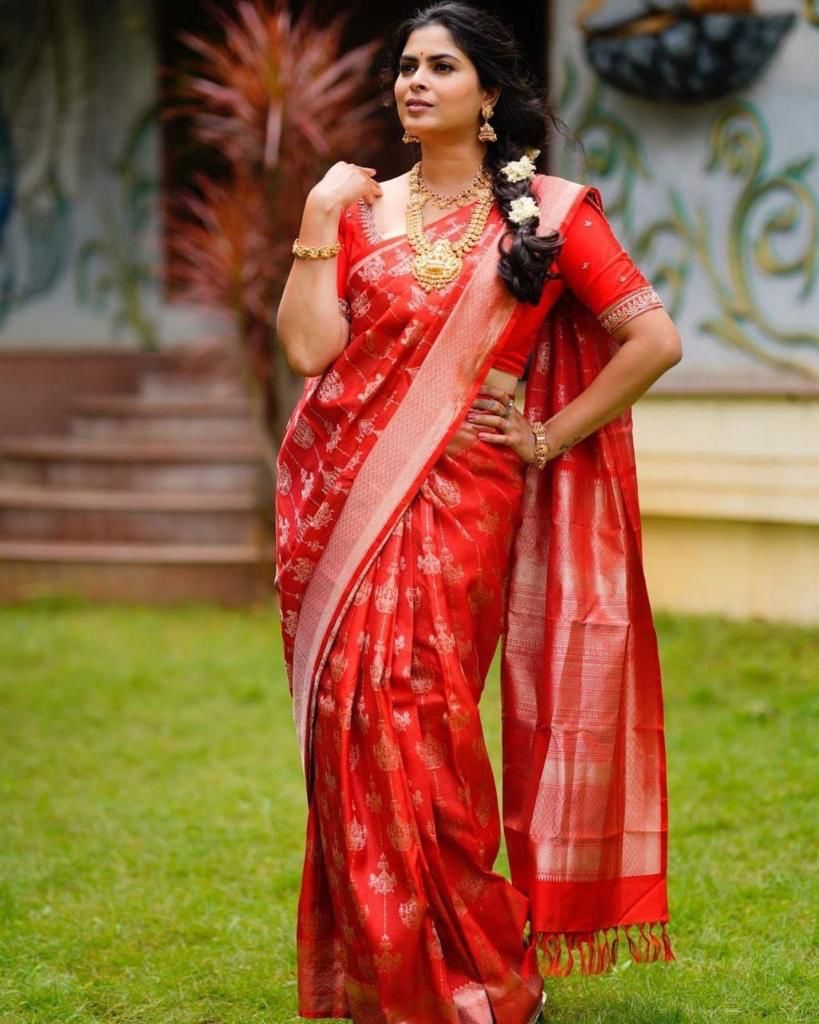 Foxy Red Banarasi Silk Saree