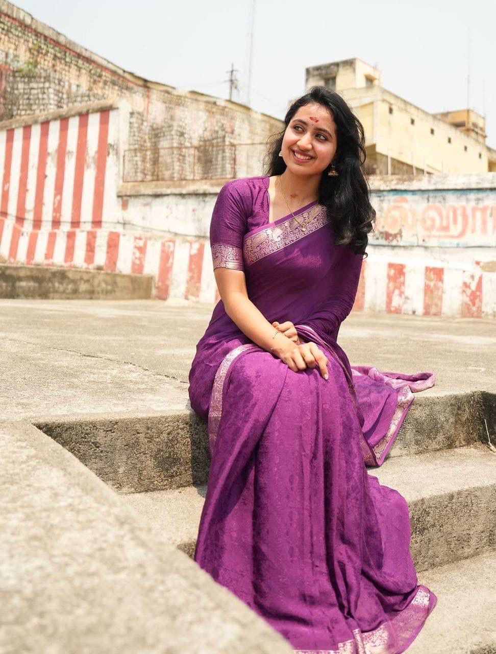 Aaliyah Purple Soft Silk Saree with Light Golden Jacquard Border & Unstitched Blouse Piece