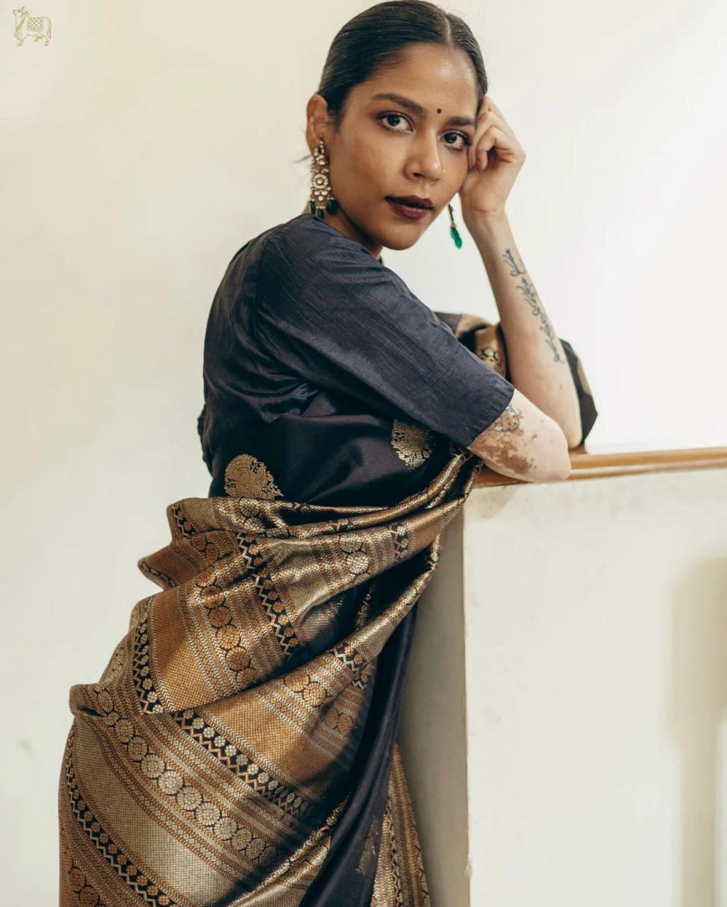 Black Banarasi Soft Silk Saree With Zari Weaving Work