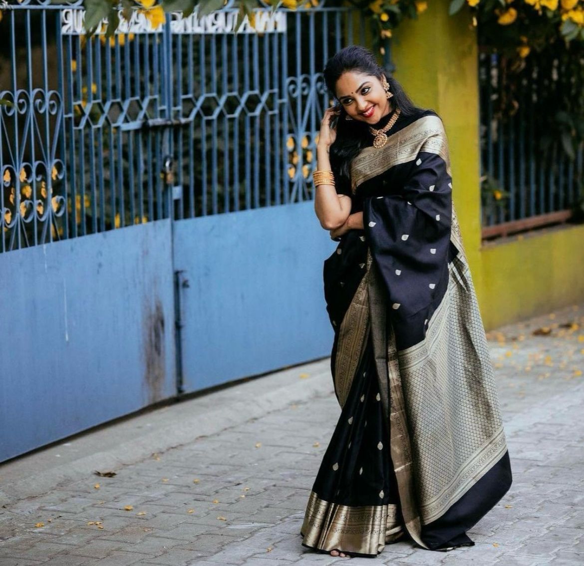 Black Soft Lichi Silk Cloth Saree