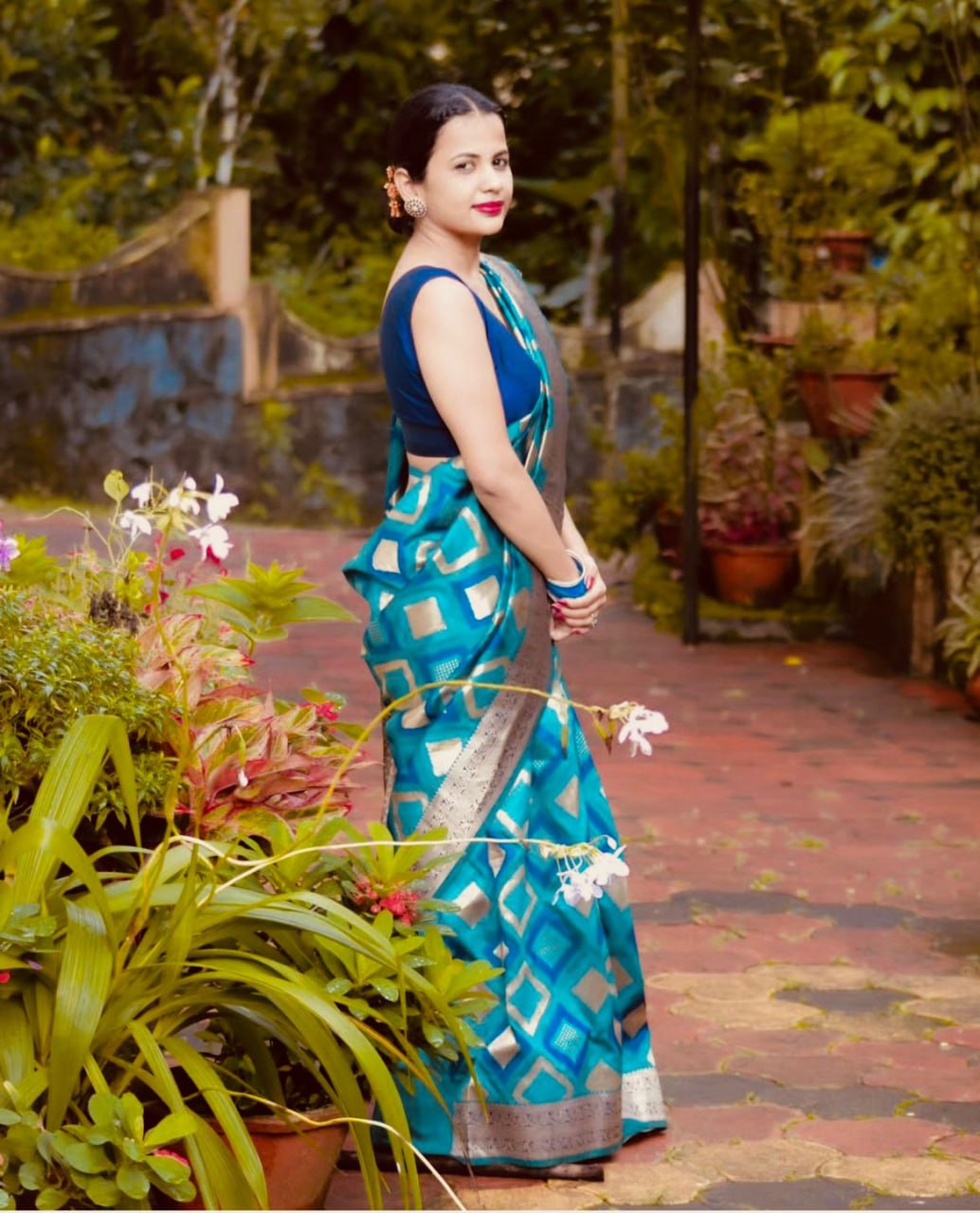 Aqua Blue luxurious Banarasi Weaves soft Silk Saree