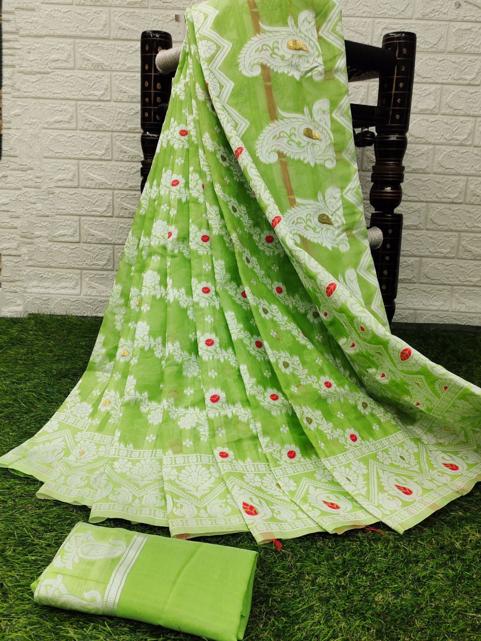 Aplomb Parrot Cotton Silk Saree