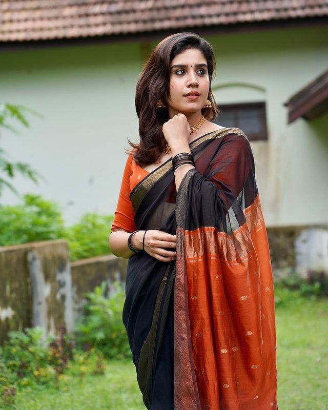 Flamboyant Black Cotton Silk Saree