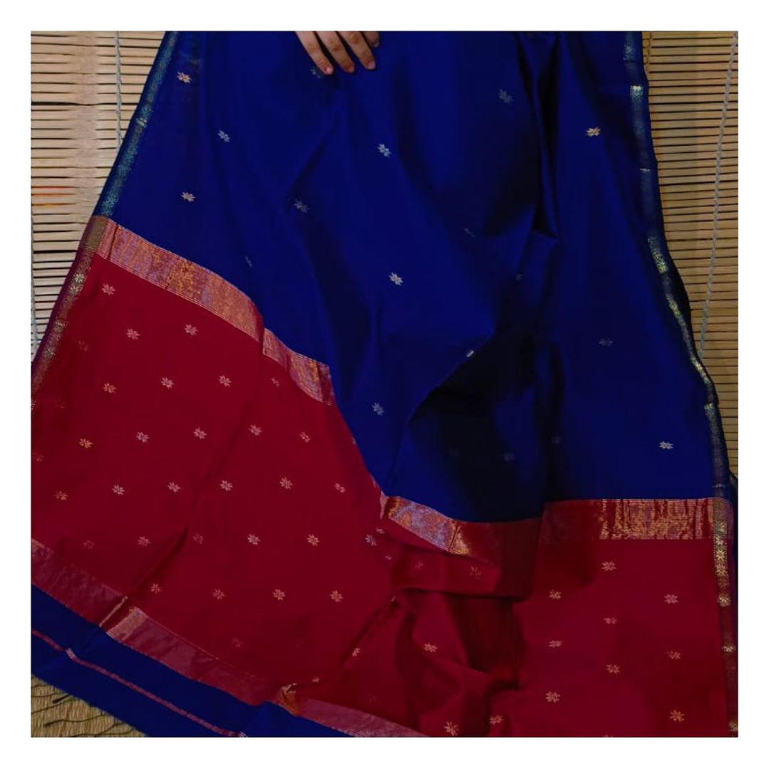 Exquisite Navy Blue Cotton Silk Saree