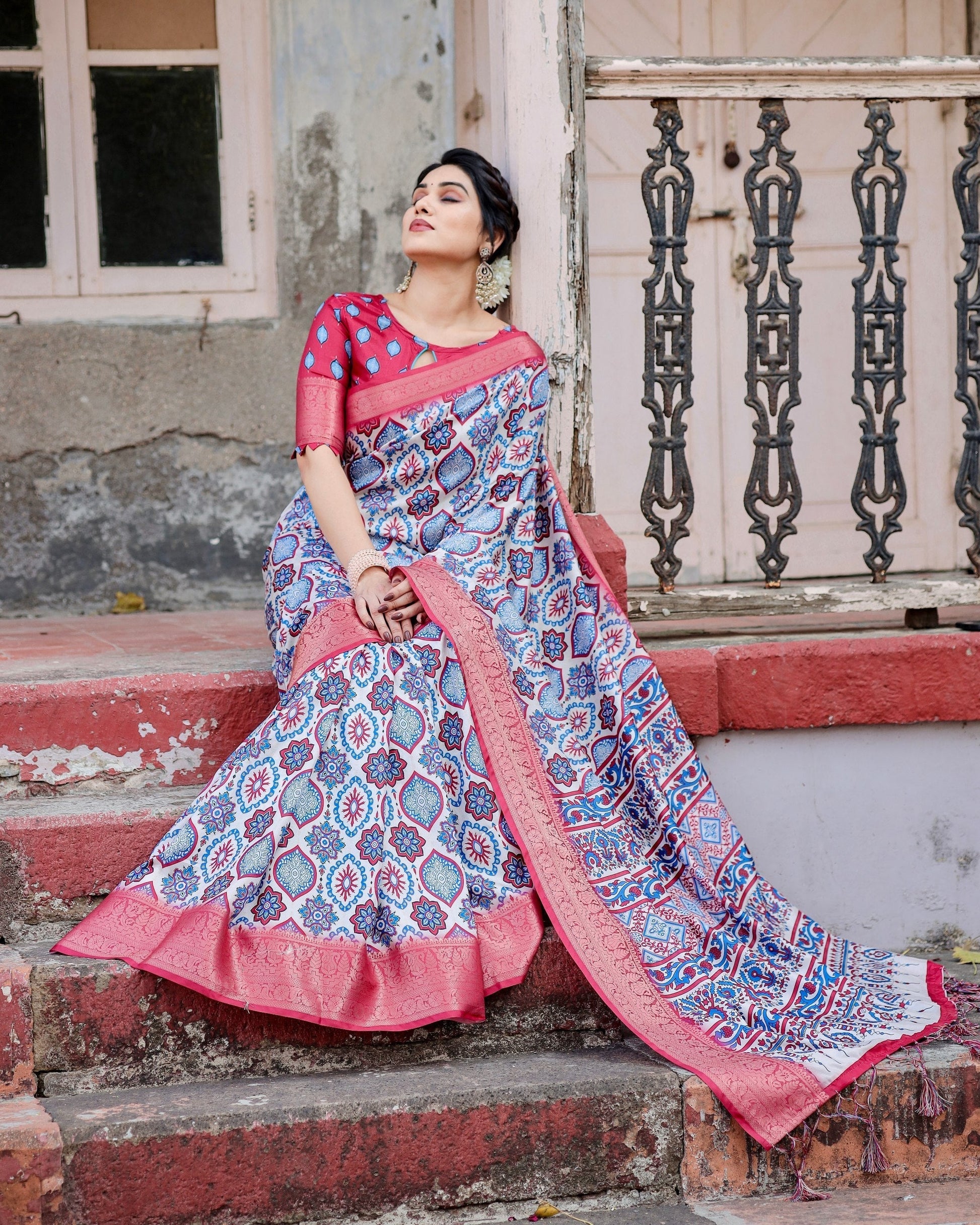 Grey Floral Printed Cotton Silk Saree