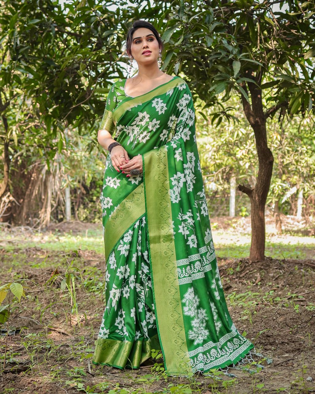 Kelly Green Floral Printed Cotton Silk Saree