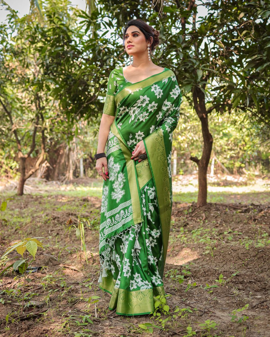 Kelly Green Floral Printed Cotton Silk Saree