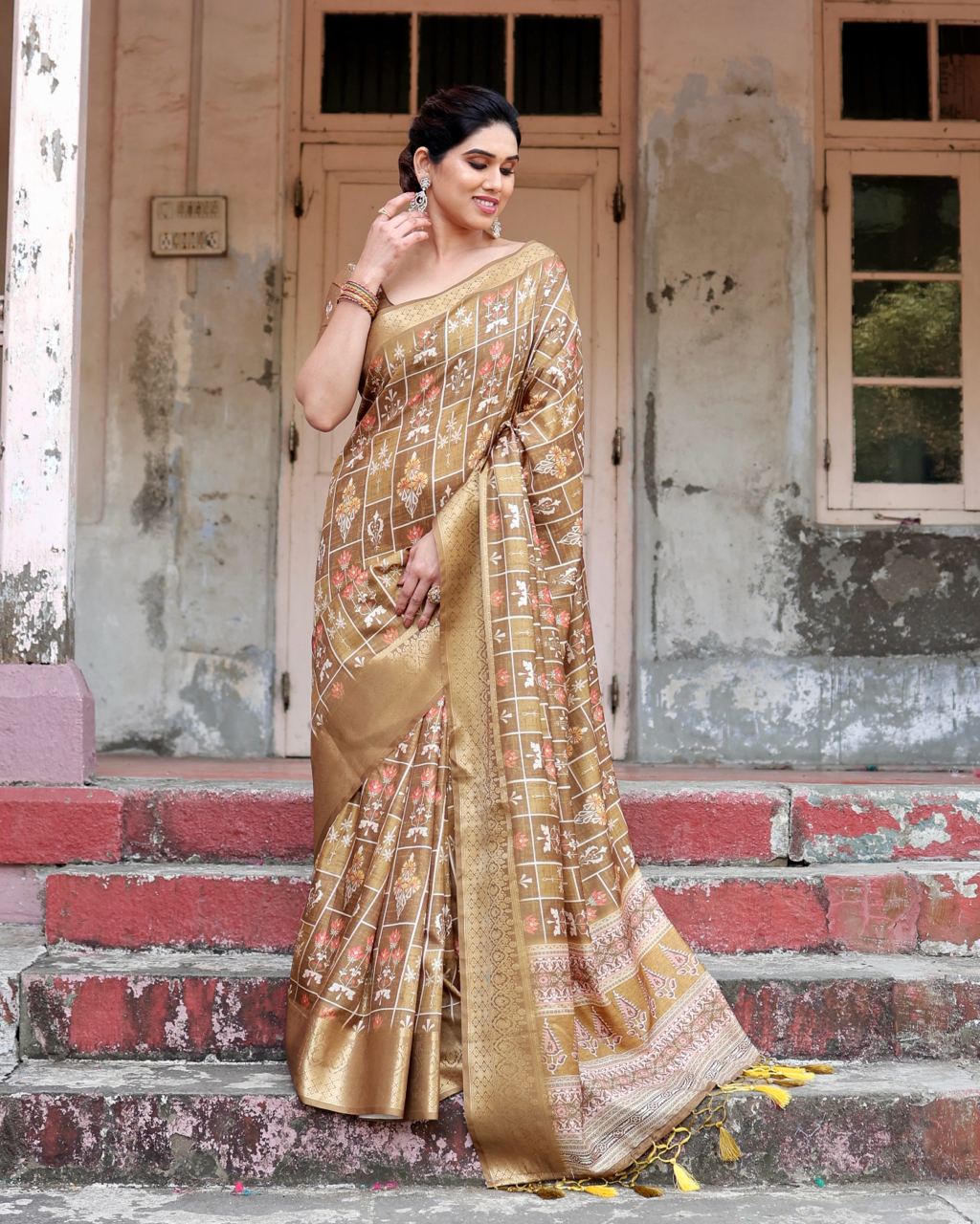 Cream Floral Printed Cotton Silk Saree