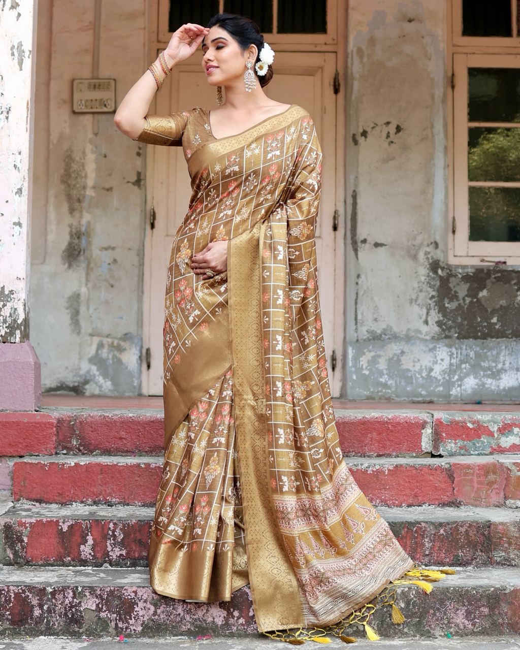 Cream Floral Printed Cotton Silk Saree