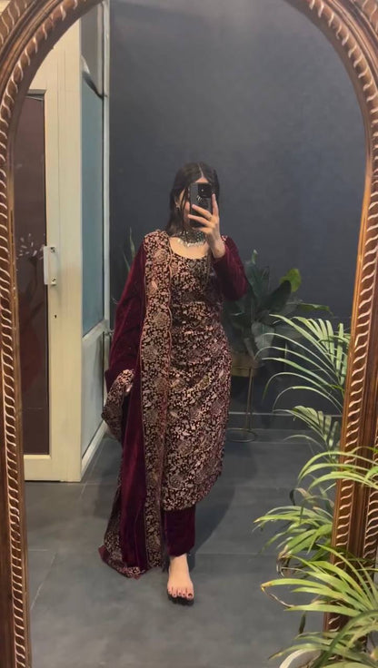 Maroon Velvet Heavy Embroidered Kurta Pant Set with Dupatta – Festive & Party Wear