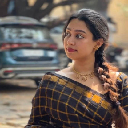Elegant Black & Gold Checked Saree with Zari Border